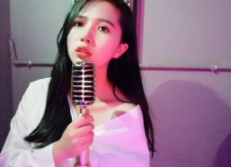 国产大秀女主播,闪耀舞台，绽放魅力